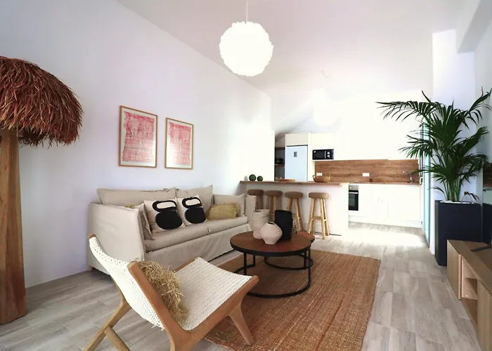 Apartment The Nine Graces-beach Ilya 80 Meters From The